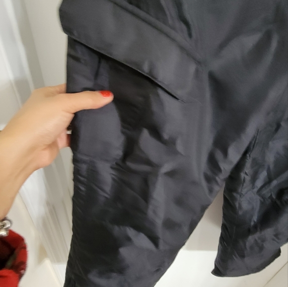 AQ explore the unknown black snow/ski pants nsulated cargo sz m - Picture 6 of 14
